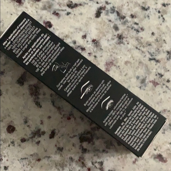 treStiQue Good Vibes Black Mascara w/curler - Picture 4 of 7